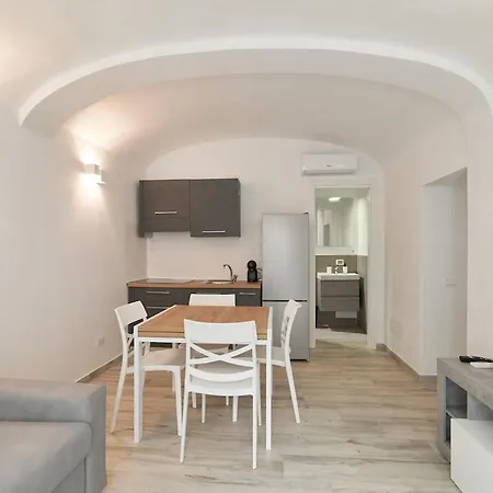 008 - Bright & Large Flat With Ac * Perugia