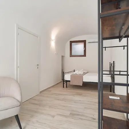 008 - Bright & Large Flat With Ac Perugia