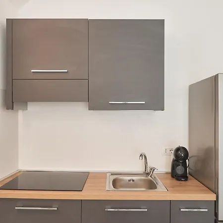 Apartment 008 - Bright & Large Flat With Ac *